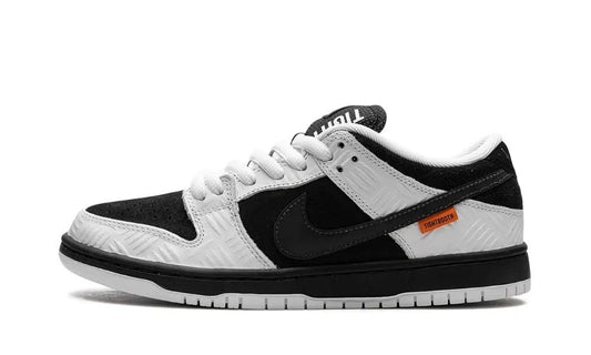 Nike SB Dunk Low TIGHTBOOTH
