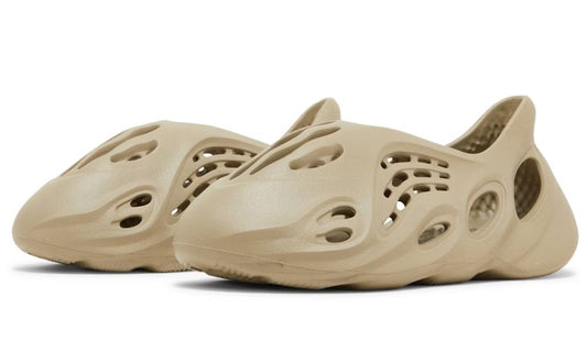 Adidas Yeezy Foam RNR Stone Salt