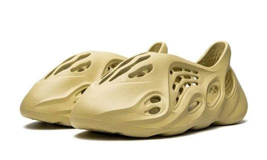 Adidas Yeezy Foam RNR Sulfur