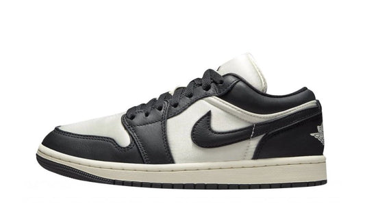 Jordan 1 Low SE Vintage Panda (W)