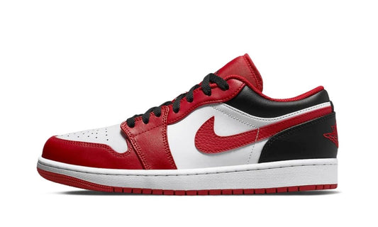 Jordan 1 Low Bulls