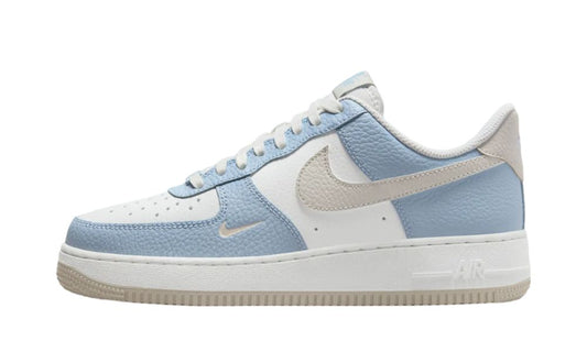 Nike Air Force 1 Low Baby Blue