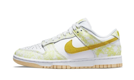 Nike Dunk Low Yellow Strike (W)