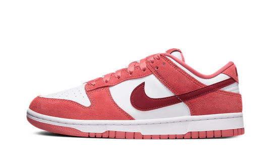 Nike Dunk Low Valentine's Day (2024) (W)